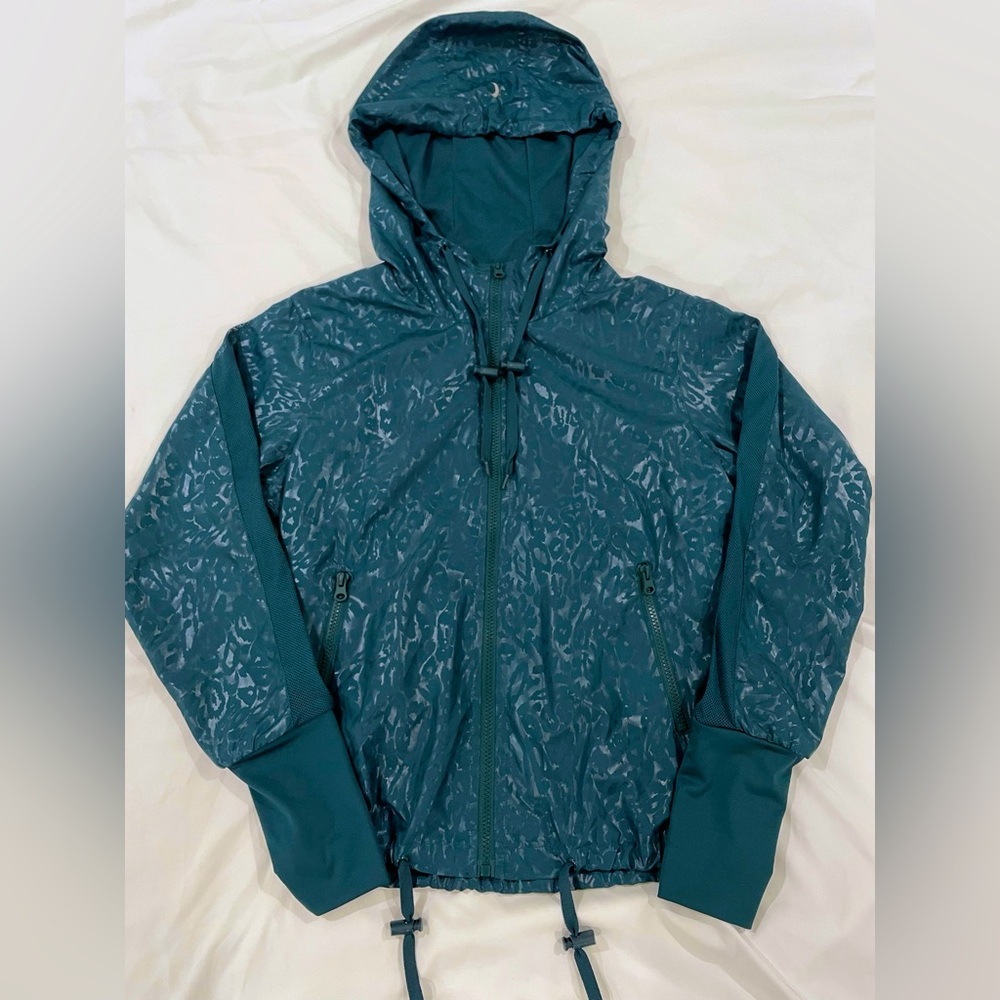 NWT Women's ZYIA Active Leopard Print Windbreaker Jacket Dark‎ Green Size Small